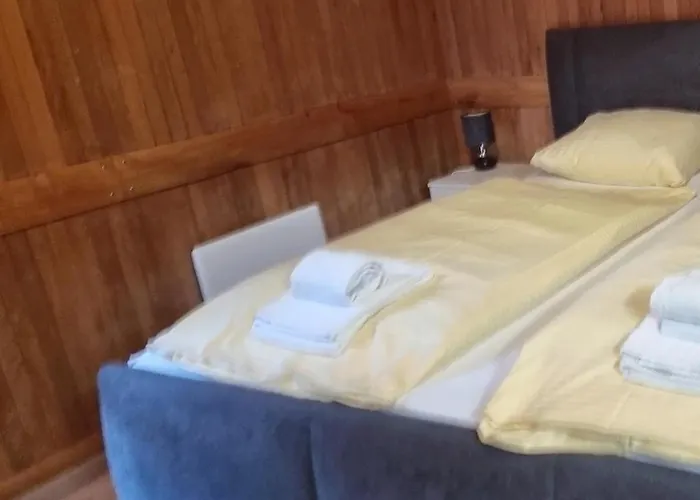 Bellerive - Partial View *