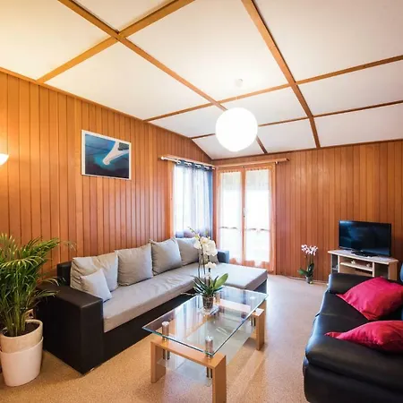 Daire Bellerive - Partial View *